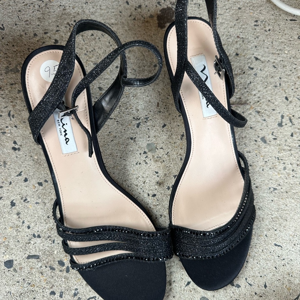 Nina Black Women's Strappy Sandals